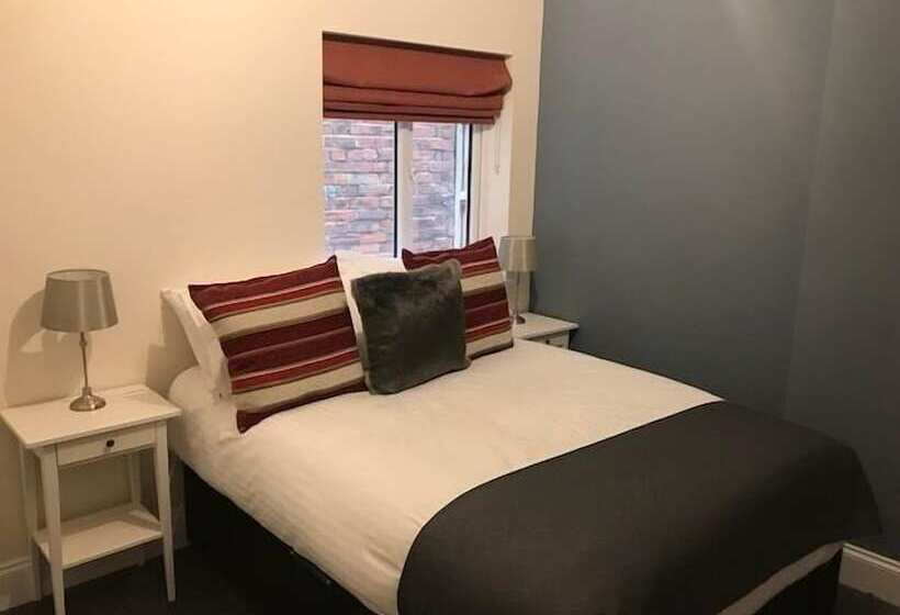 פנסיון Botley Town House