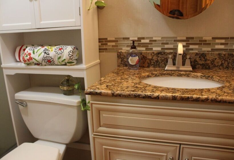 پانسیون Fairmount Guest House