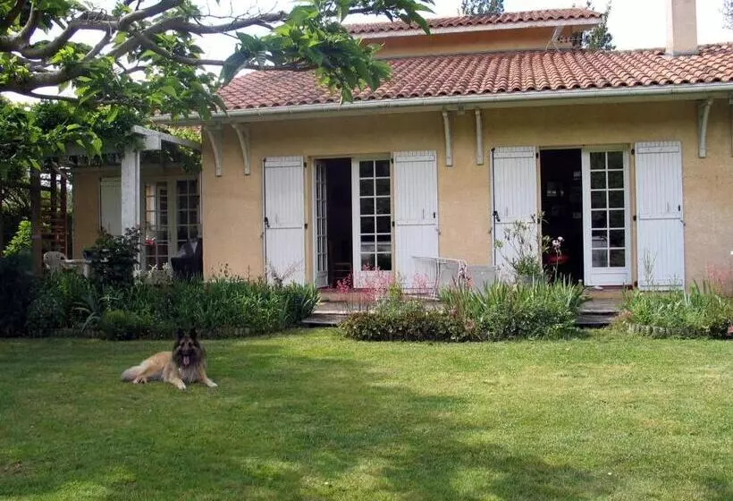 Majatalo L Eau Bourde