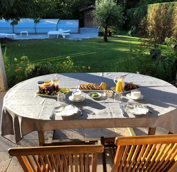 Majatalo L Eau Bourde