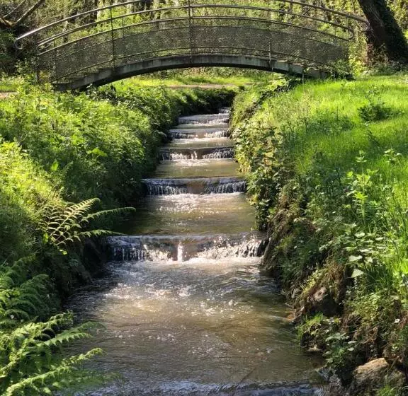 Majatalo L Eau Bourde