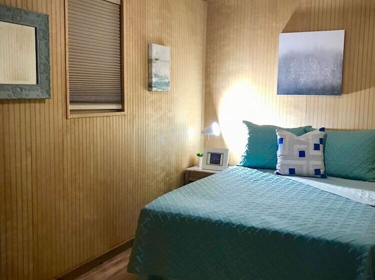 Terlingua Nights Cabins