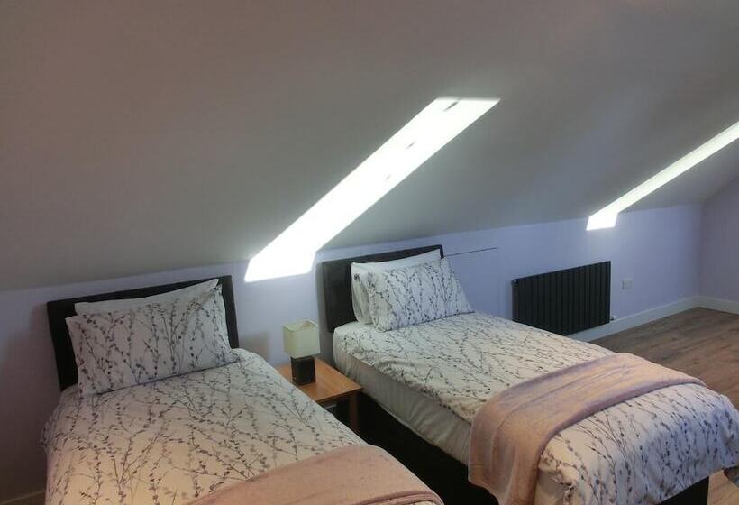 The Hollies On The Wall