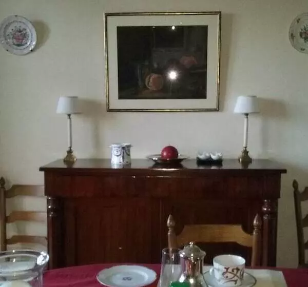 Aamiaismajoitus (B&B) La Tour De Lavalette