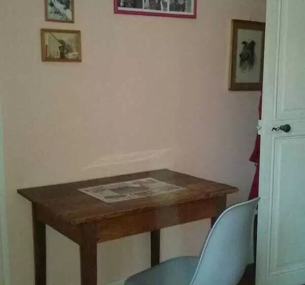 Aamiaismajoitus (B&B) La Tour De Lavalette