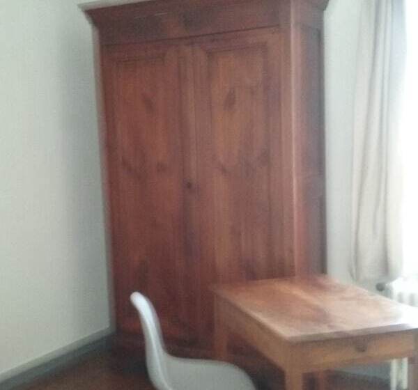 مبيت وإفطار La Tour De Lavalette