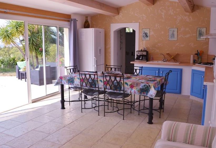 Gite Vue Mer  Near Plage Du Liouquet