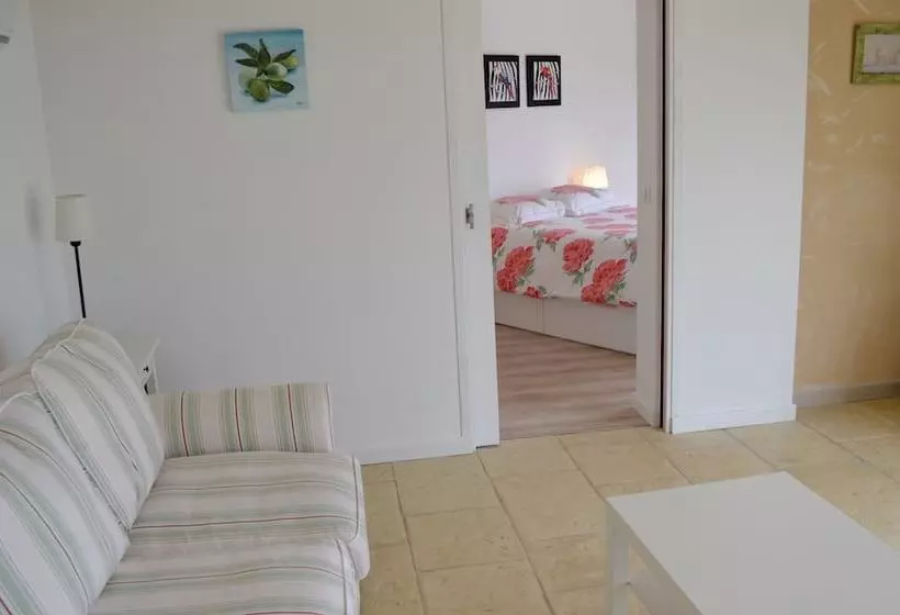 Gite Vue Mer  Near Plage Du Liouquet