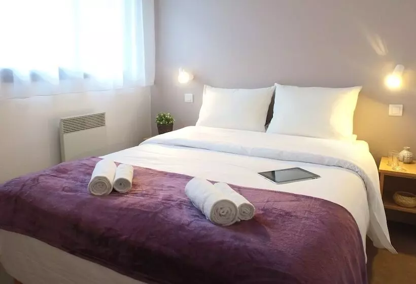 Hotelli Vvf Cantal Champs Sur Tarentaine