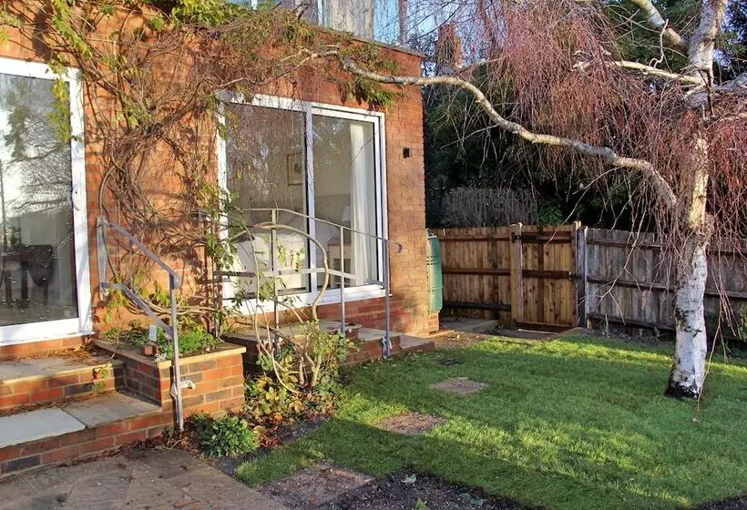 Marshlands Annexe