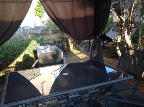 Rez De Villa Pébrier