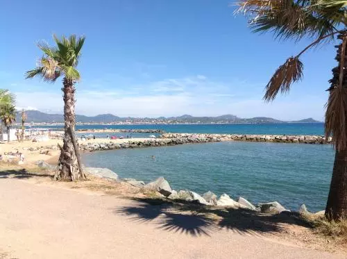 Rez De Villa Pébrier
