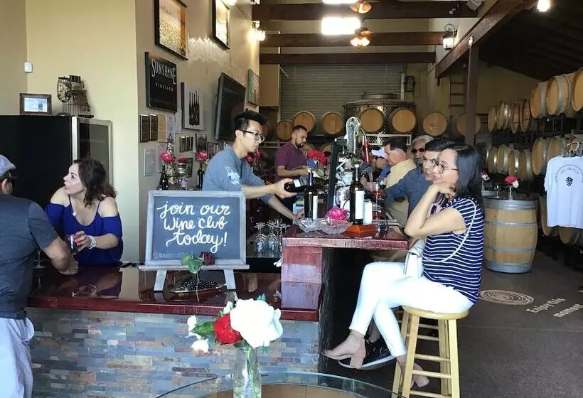 Sunshine Mountain Bed And Breakfast