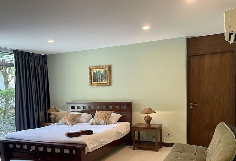 Nagawari Art Maldives Pattaya Villa