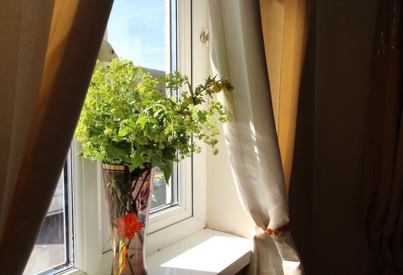 Bunny Meadows Farmhouse