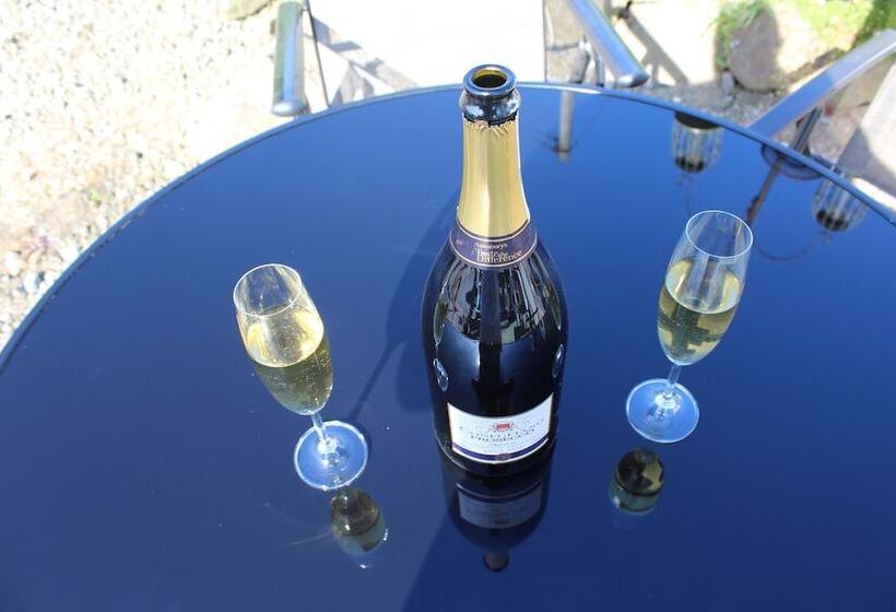 Bunny Meadows Farmhouse