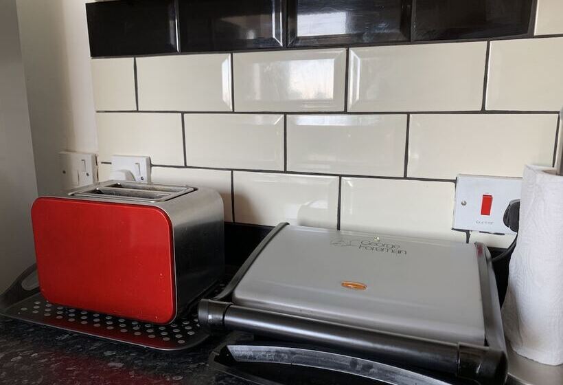 Eskdaill Place Apartment