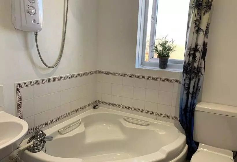 Eskdaill Place Apartment