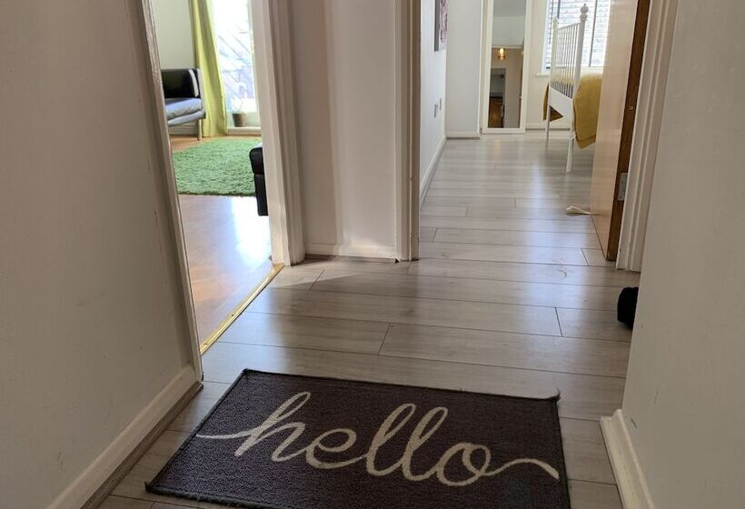 Eskdaill Place Apartment