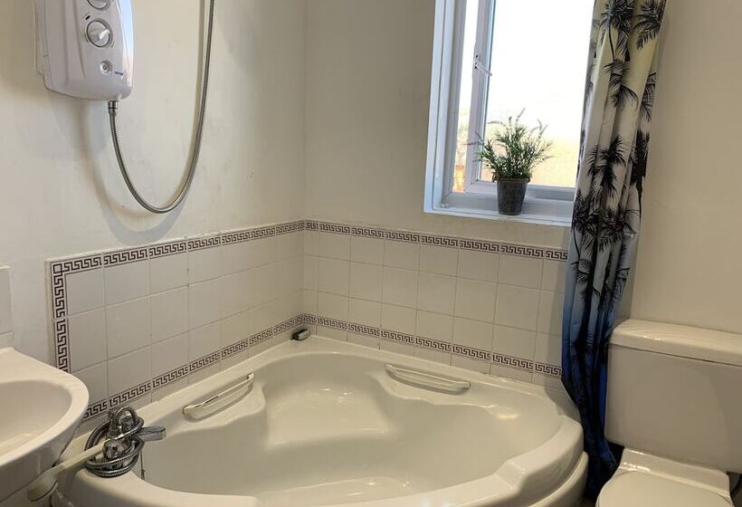 Eskdaill Place Apartment