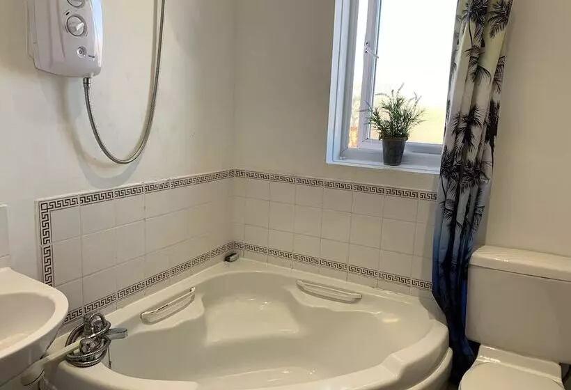 Eskdaill Place Apartment