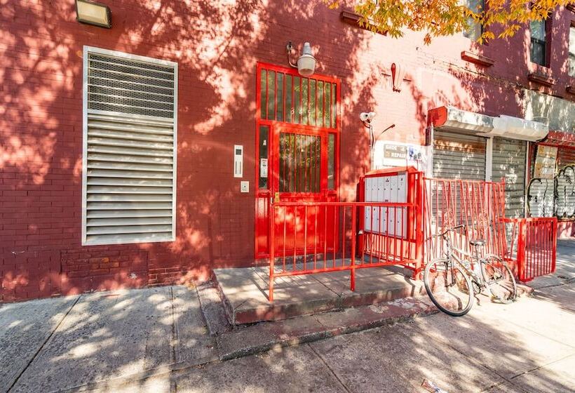 Furnished Empire Blvd Guest House