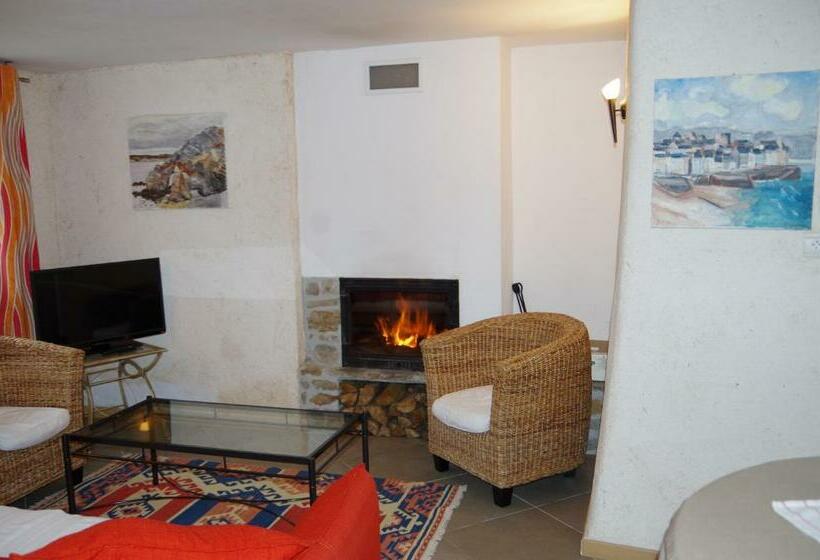 Gîtes Du Manoir De Goandour