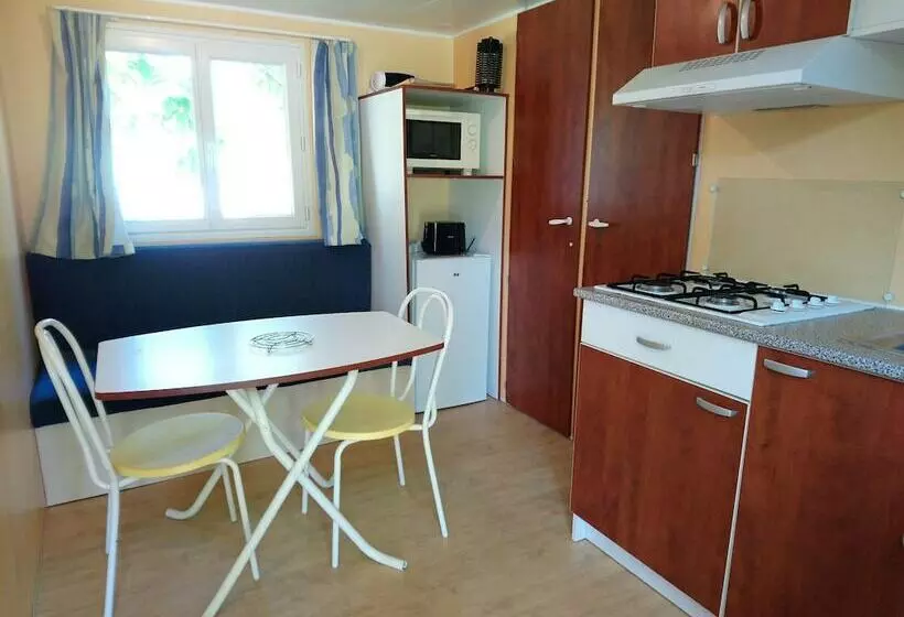 Hotelli Camping Des Lancieres
