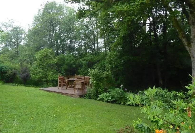Low Jock Scar Country Estate