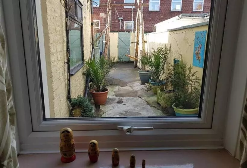 Relaxing 2 Bed House Guisborough   Sofabed Option