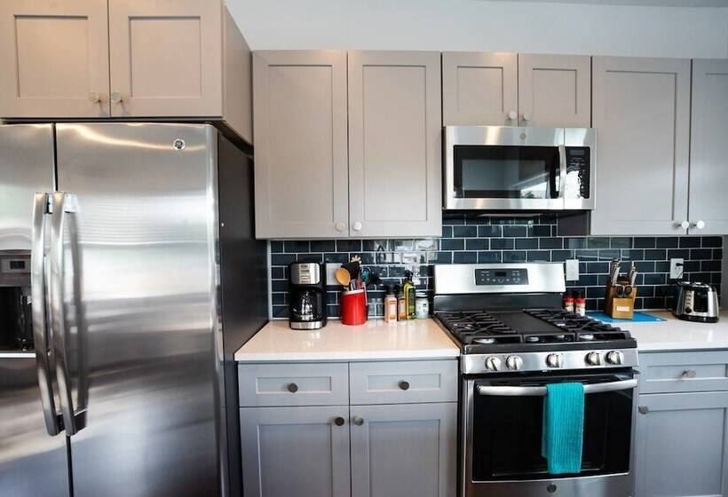 The Tennyson Adventure A Luxury Townhome With Private Balcony