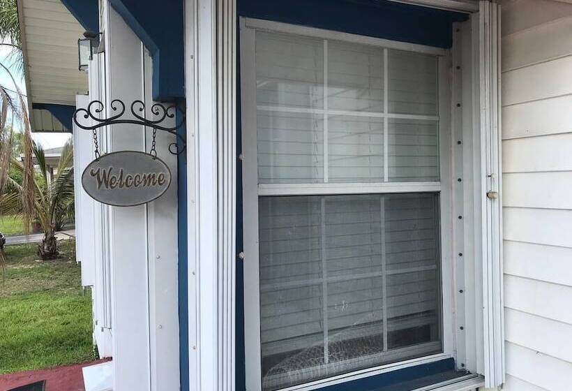 Beautiful Property In Hallandale Beach!!!