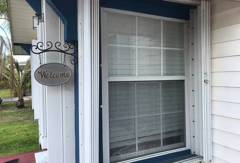 Beautiful Property In Hallandale Beach!!!