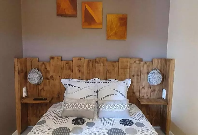 ベッドアンドブレックファースト La Maison De Lalouette