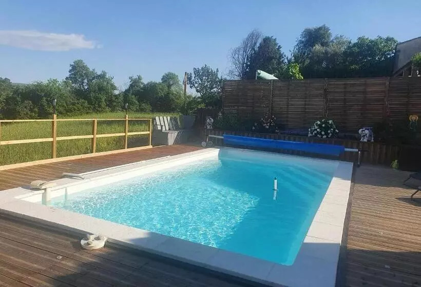 ベッドアンドブレックファースト La Maison De Lalouette