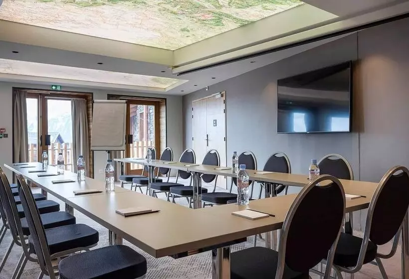ホテル Hôtel Alparena & Spa 4 étoiles