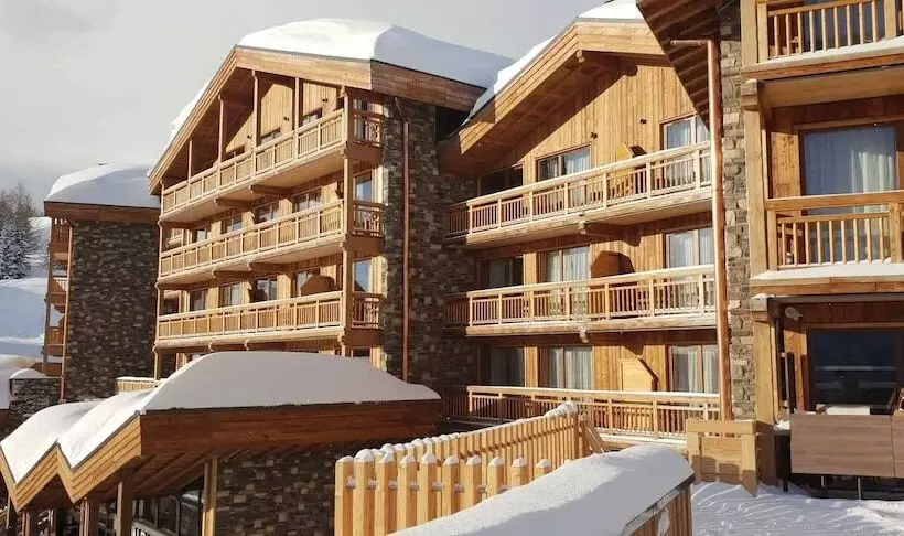 ホテル Hôtel Alparena & Spa 4 étoiles