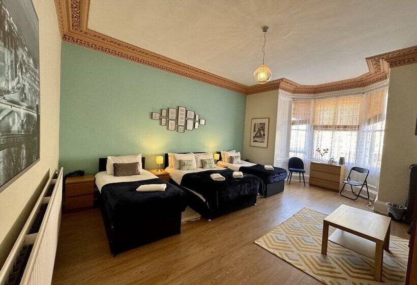 Pensió @part Bernard Rooms