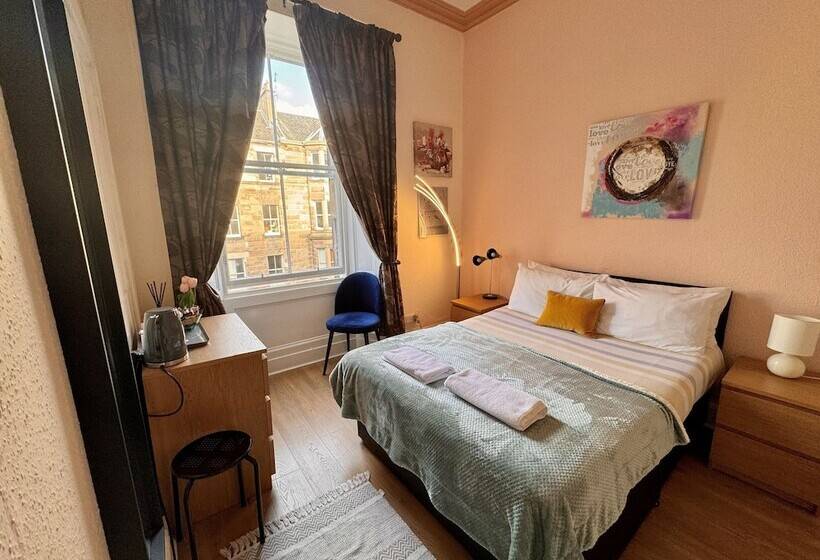 Pensió @part Bernard Rooms