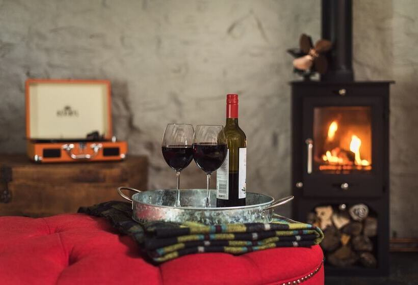 The Hideaway At Tregoose Old Mill