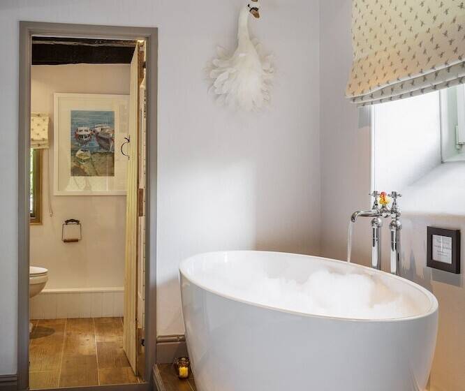 The Hideaway At Tregoose Old Mill