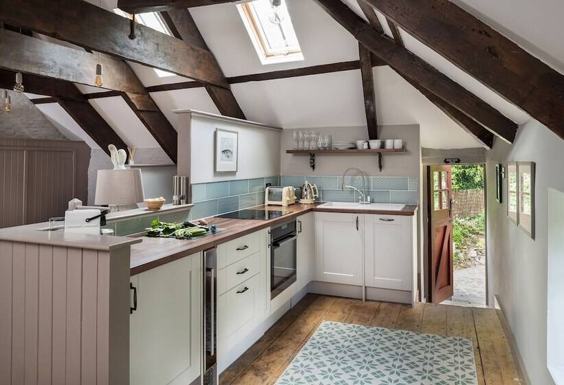 The Hideaway At Tregoose Old Mill