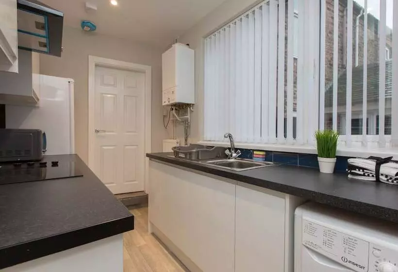 Townhouse @ Rose Street Stoke