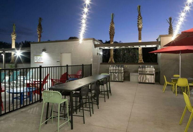 فندق Home2 Suites By Hilton Jacksonville Airport