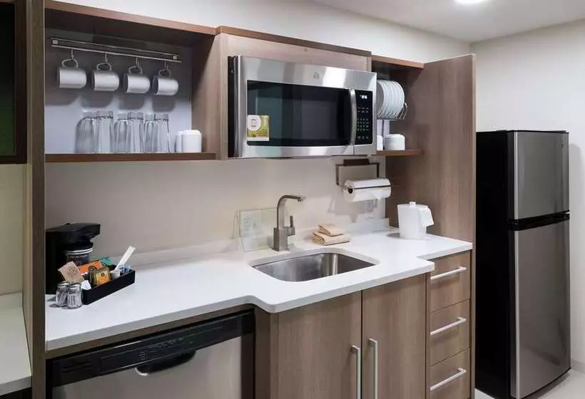 ホテル Home2 Suites By Hilton Jacksonville Airport