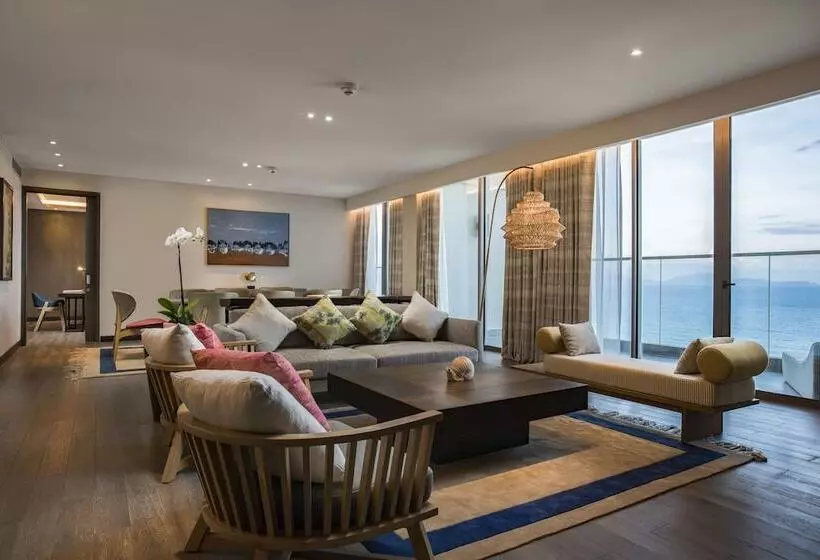 هتل Radisson Blu Resort Cam Ranh