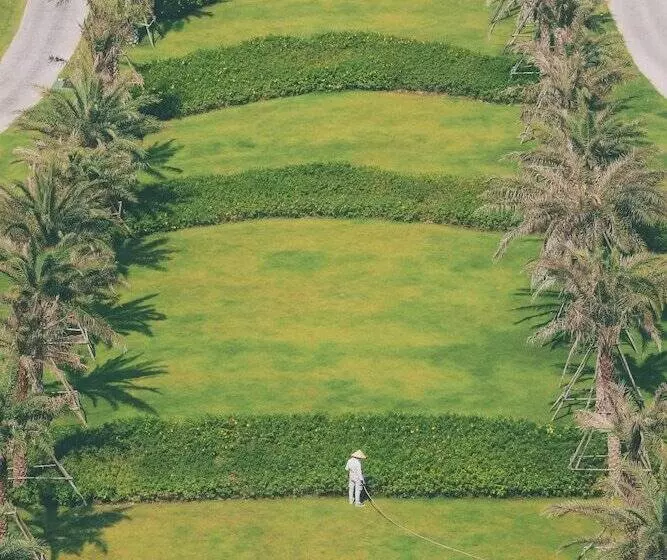 هتل Radisson Blu Resort Cam Ranh