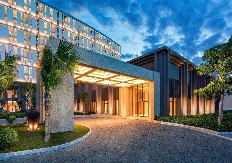 هتل Radisson Blu Resort Cam Ranh