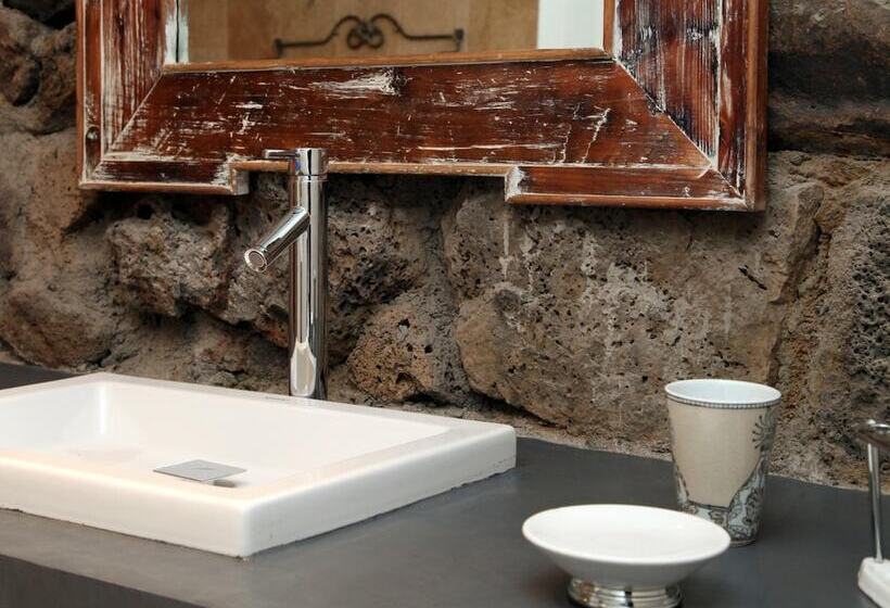 هتل Senteur Vanille