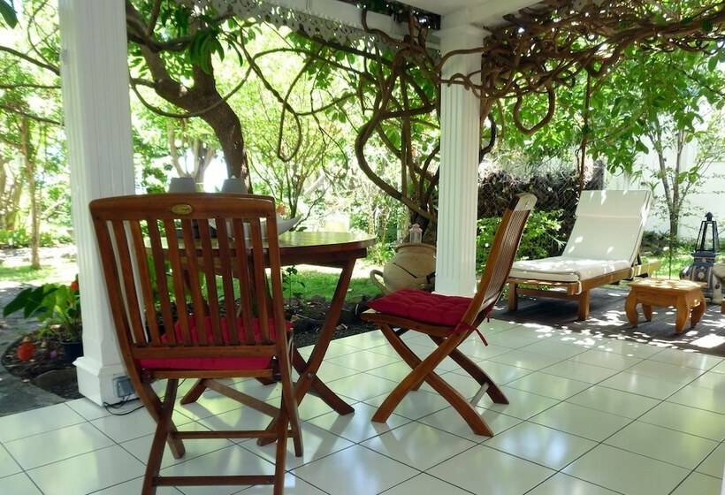 هتل Senteur Vanille